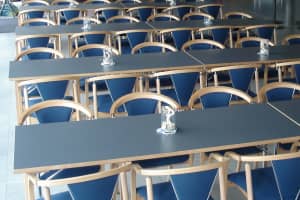 Unsere Rom Rechteck mit farbiger Laminat Oberfläche