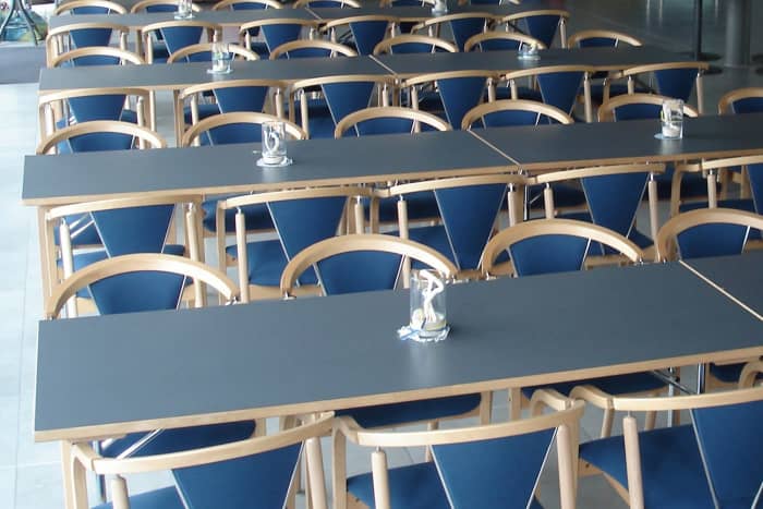 Unsere Rom Rechteck mit farbiger Laminat Oberfläche