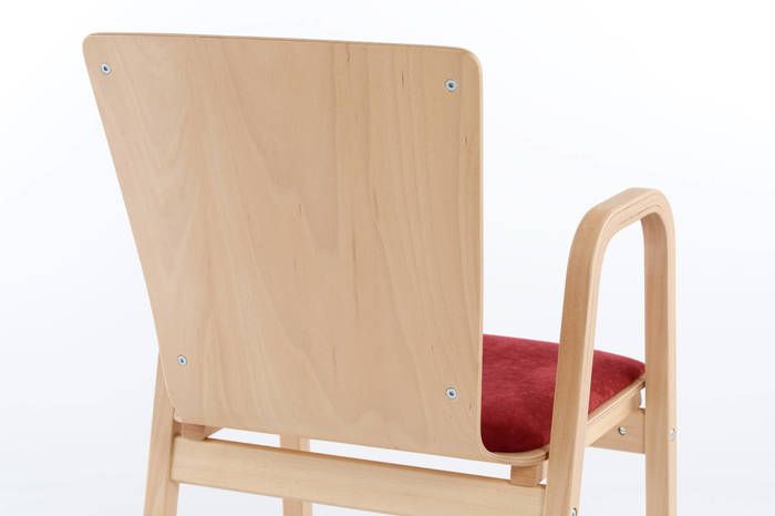 Die Holzflächen lassen sich leicht reinigen