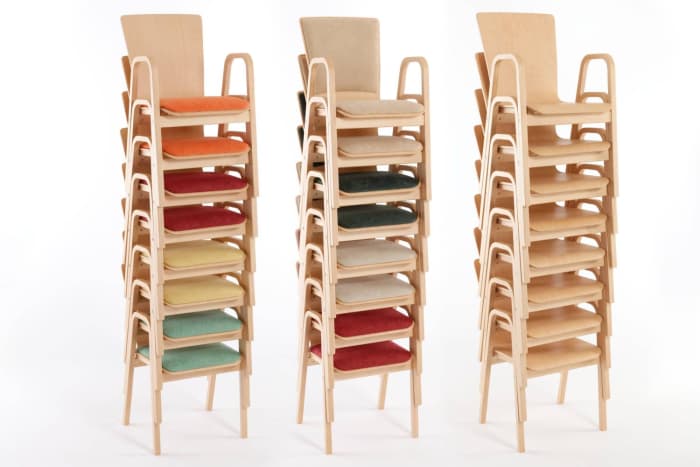 Durch das durchdachte Design des Sydney werden die Sitzpolster beim Stapeln nicht eingedrückt