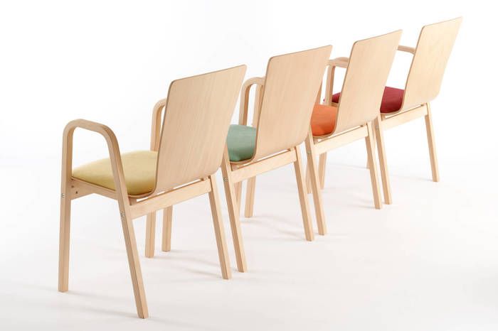 Alle Stühle der Sydney Familie können mit opionalen Verbindern fest verbunden werden