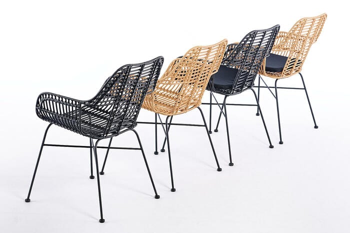 Die Sylt AL PE Rattan Armlehnenstühle sind sehr pflegeleicht und modern