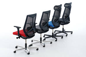 Verschiedene Gestelle Polsterungen und die Auswahl einer Kopfstütze können gewählt werden Verschiedene Gestelle Polsterungen und die Auswahl einer Kopfstütze können gewählt werden