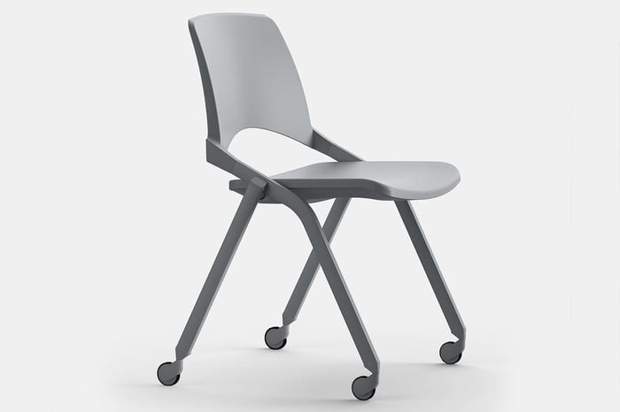 Der Klappstuhl Toledo mit Rollen