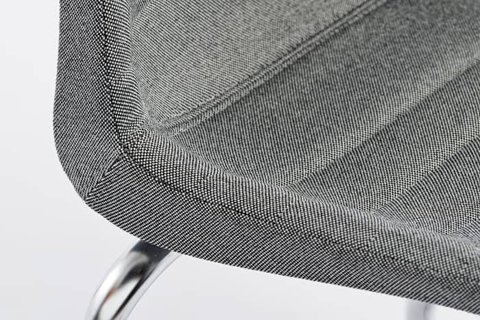 Die Polsternähte sind sauber und ordentlich verarbeitet