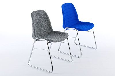 Diese Stühle sind optimal für Großveranstaltungen geeignet, da sie in großer Zahl ein stimmiges Gesamtkonzept ermöglichen