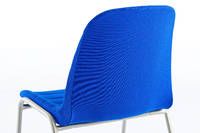 Die moderne und angesagte Formgebung dieser Stühle wird durch ansprechende kräftige und satte Farben unterstrichen