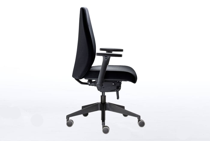Unser Bürodrehstuhl Zypern in der Seitenansicht