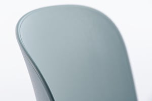 Auch die Rückenlehne ist ergonomisch geformt