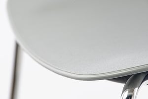 Die Sitzfläche ist ergonomisch abgerundet