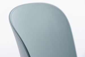 Eine ergonomisch gebogene Rückenlehne