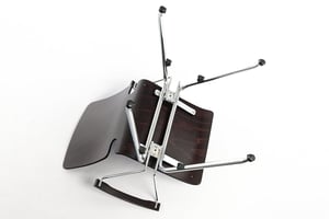 Hochwertige Verarbeitung von Holz und Metall