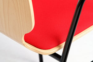 Das Material der Sitzpolster ist robust und sehr belastbar Das Material der Sitzpolster ist robust und sehr belastbar