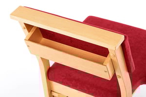 Robust und doch formschön - der Gebetsstuhl Bamberg