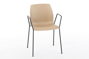 Der Kunststoffschalenstuhl Berlin AL mit Armlehnen