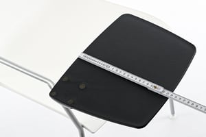 Die Schreibtablare unserer Berlin ST haben eine ausreichende Größe