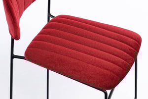 Das Stuhlgestell ist hochwertig verarbeitet