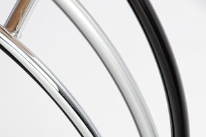 Die Binz Stühle können mit verschiedenen Gestellfarben gewählt werden