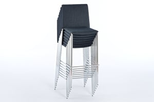 Der Barhocker lässt sich ideal stapeln Der Barhocker lässt sich ideal stapeln