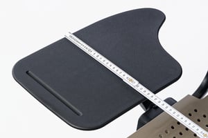 Das Tablar hat eine Breite von 25 Zentimetern