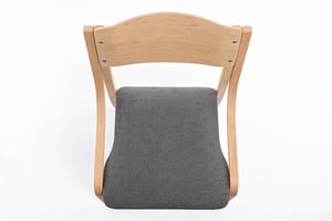 Der Sitzpolsterholzstuhl Dheli SP in der Draufsicht