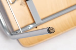 Alle Stühle der Florida Serie können auch mit bodenschonenden Filzgleitern ausgestattet werden