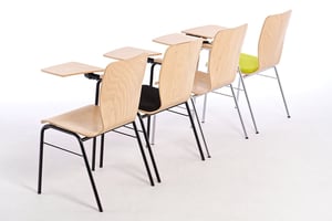 Der Florida ST kann als Seminarstuhl ideal nebeneinander gestellt werden