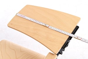 Die Arbeitsfläche ist ausreichend groß bemessen