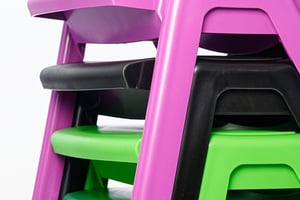 Gestapelt liegen die Granada KIDS fest und sicher aufeinander