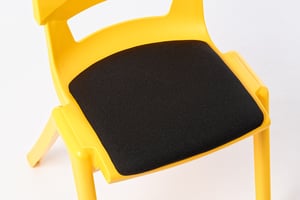 Das Sitzpolster ist dem Granada SP gut angepasst