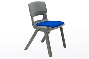 Die Schulstühle sind in vielen Farben verfügbar