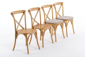 Der robuste Halmstadt ist mit und ohne Polster Konfigurierbar