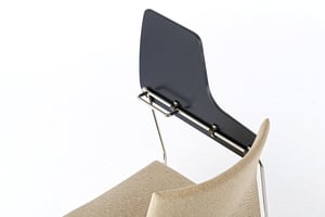 Hochgeklappt stört die Arbeitsfläche nicht