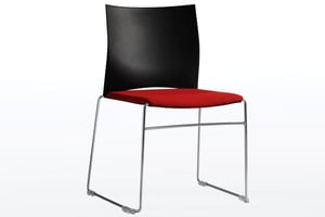 Die modernen Besucherstühle Ibiza SP besitzen einen sehr bequemes Sitzpolster