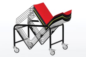 Auf dem Transportwagen können bis zu 45 Besucherstühle Ibiza übereinander gestapelt werden