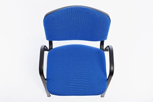 Der Armlehnenstuhl Iso AL in seiner Draufsicht