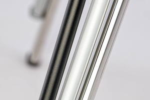 Bei unserem Armlehnenstuhl Iso HO stehen verschiedene Gestellfarben zur Auswahl