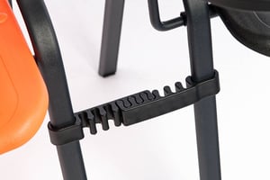 Mit dem verstellbaren Verbinder können verschiedene Abstände erzeugt werden