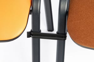 Verschiedene Stuhlverbinder können ausgesucht werrden