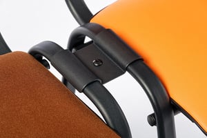 Stabile und feste Stuhlreihen können mit den Stuhlverbindern gestellt werden