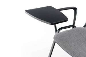 Das Schreibtablar mit eigener Halterung