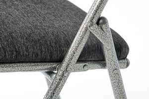 Der Klappmechanismus arbeitet robust und zuverlässig