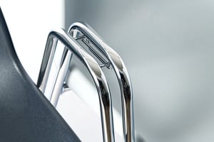 Die  Verbinder sorgen für engen und gleichmäßigen Abstand