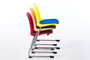 Unsere Freischwingerstühle sind in mehreren Farben erhältlich