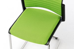 Format und Stärke des Sitzpolsters gewährleisten einen guten Komfort