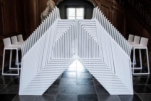 Unsere Barhocker Melbourne sind sehr hoch und platzsparend stapelbar