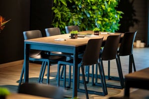 Unsere Kunststoffstühle Melbourne passen in jeden Ambiente