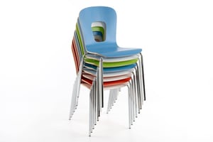 Gerade Stuhlstapel für ein platzsparendes lagern