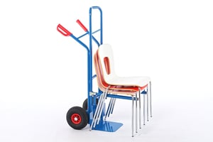 Mit der Stuhlkarre können die Miami schnell transportiert werden