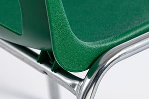 Die Materialien der Kinderstühle sind aufeinander abgestimmt